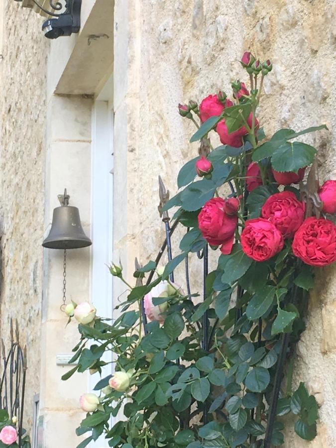 Chambres D'Hotes Le Tilleul Saint-Hilaire-des-Loges Esterno foto