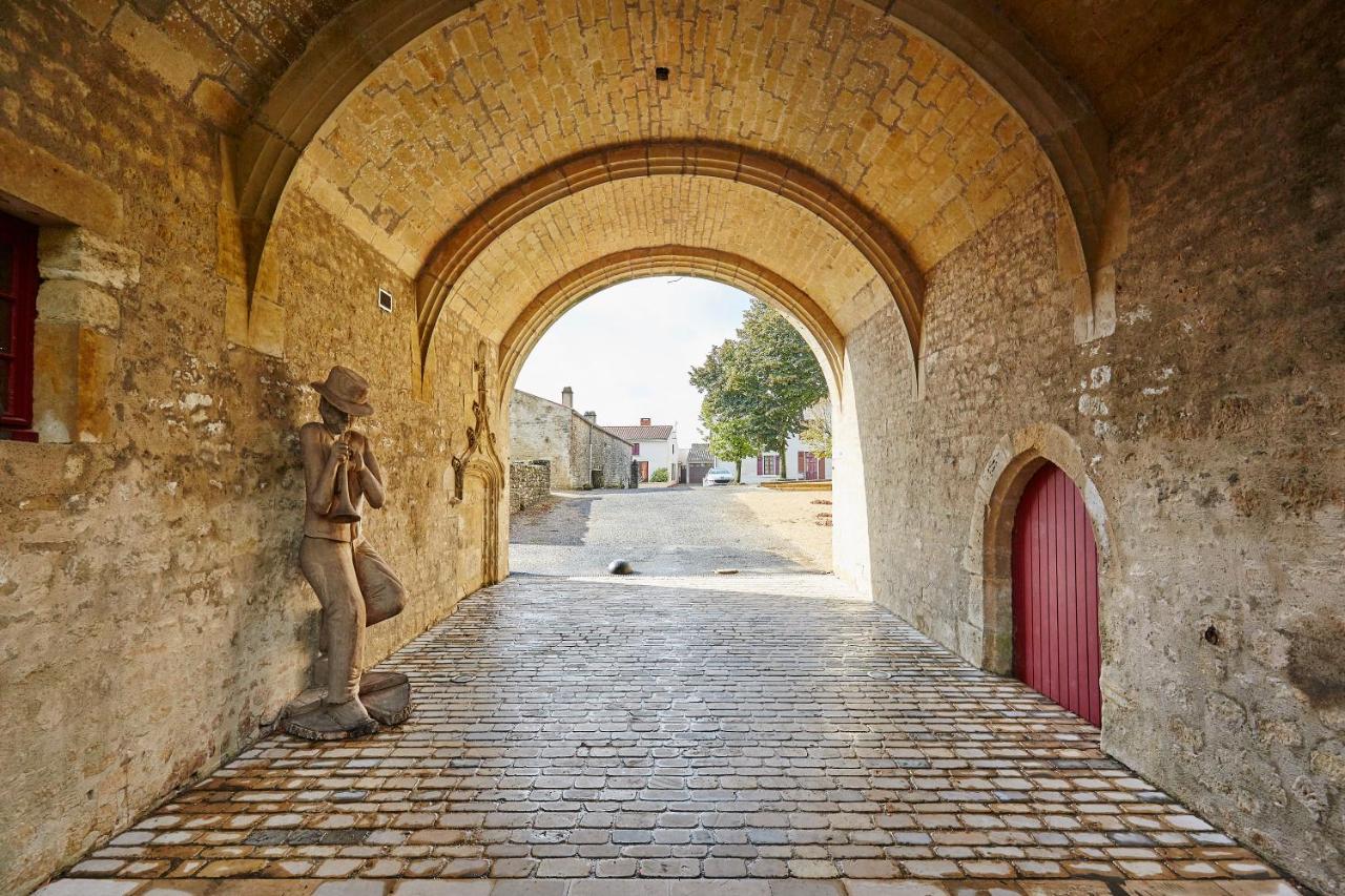 Chambres D'Hotes Le Tilleul Saint-Hilaire-des-Loges Esterno foto